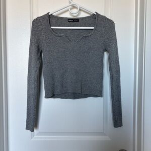 SHEIN Gray Long Sleeve Knit Top Slight Crop Size Large